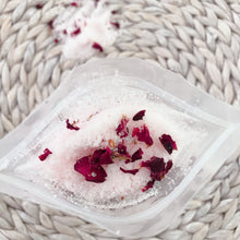 Load image into Gallery viewer, Indian Lotus & Frangipani - Body Scrub