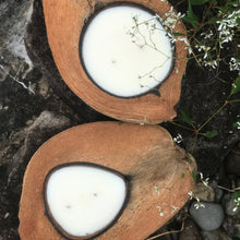 Load image into Gallery viewer, Coconut Husk Candle