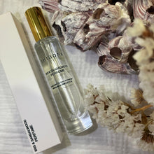 Load image into Gallery viewer, Iris &amp; Sandalwood Perfume