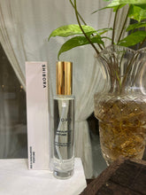 Load image into Gallery viewer, Iris &amp; Sandalwood Perfume